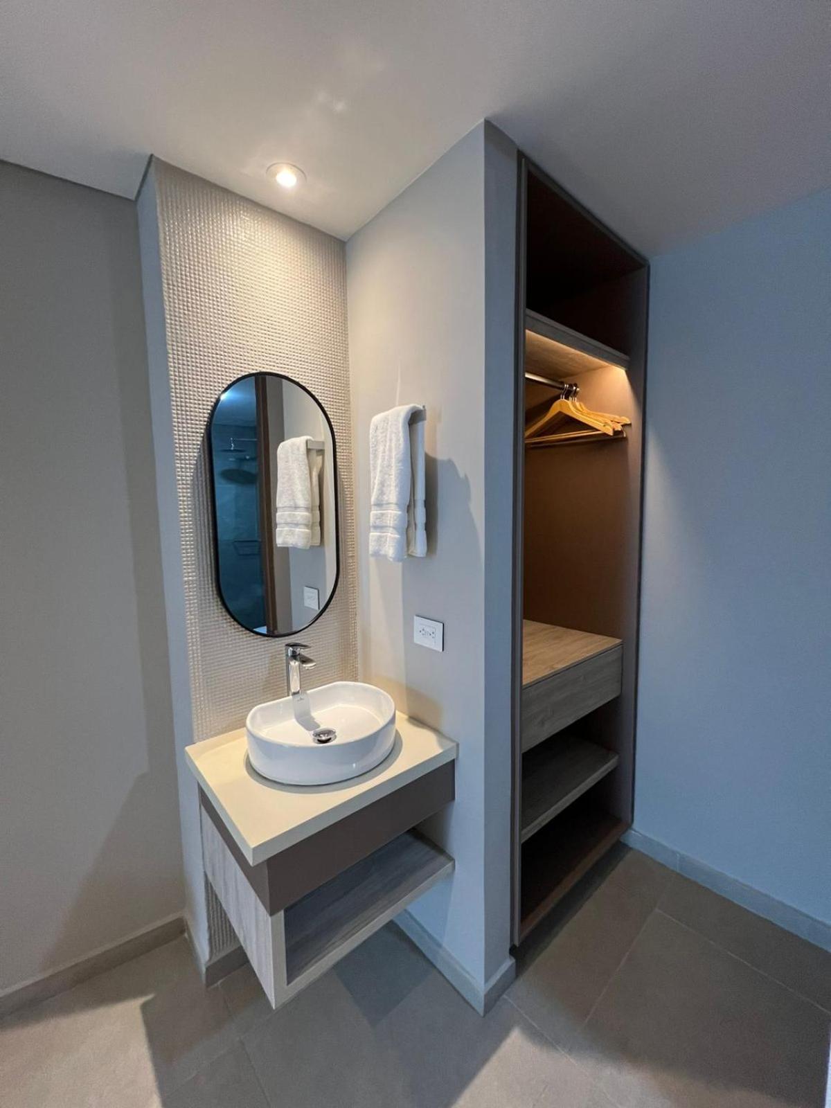 Zi One Luxury Hotel Pereira Extérieur photo